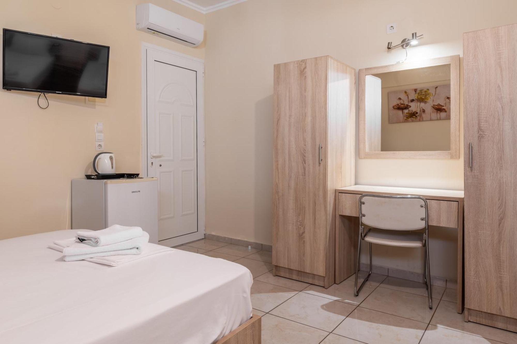 Fontana Luxury Rooms Mytilene Luaran gambar